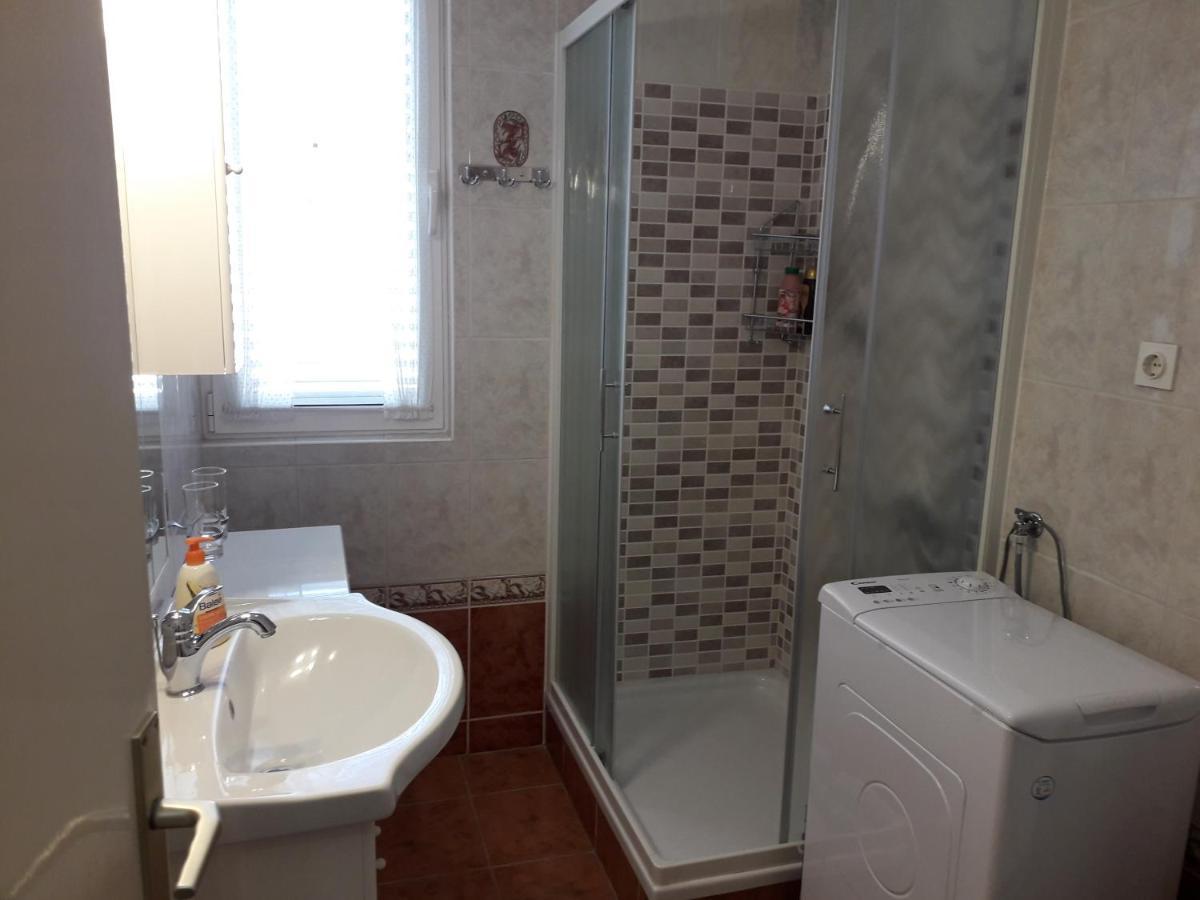 Apartments J&R Babara Биоград на Мору Екстериор снимка