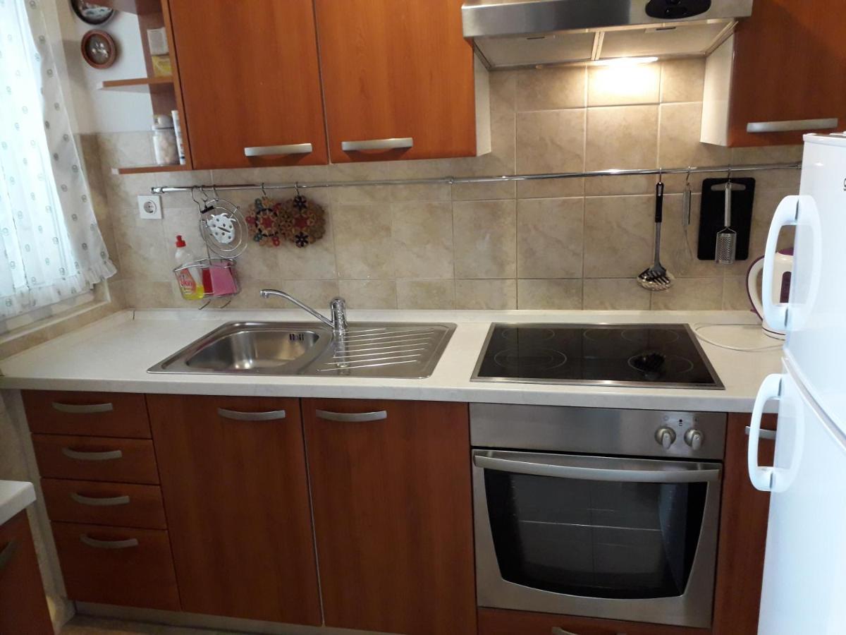 Apartments J&R Babara Биоград на Мору Екстериор снимка
