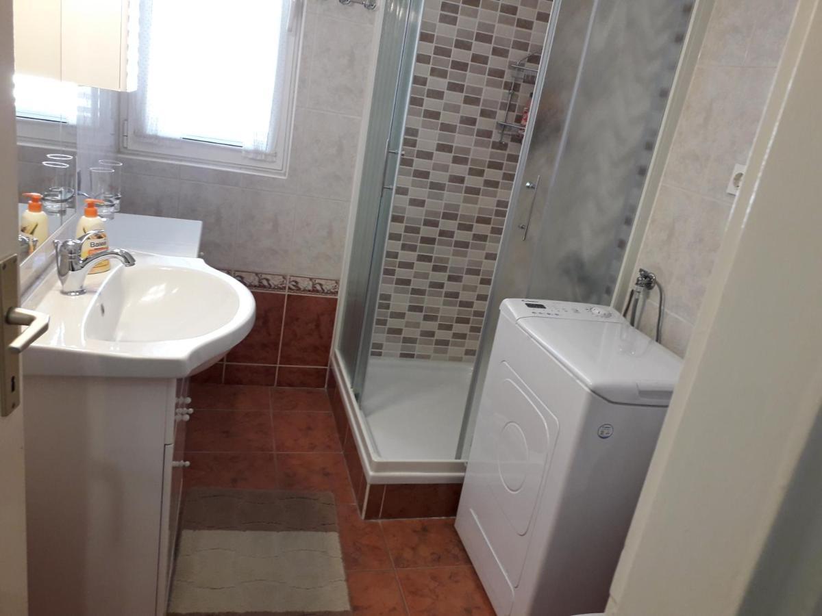 Apartments J&R Babara Биоград на Мору Екстериор снимка