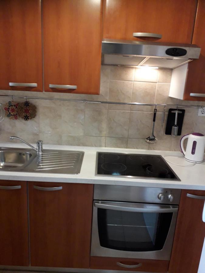 Apartments J&R Babara Биоград на Мору Екстериор снимка
