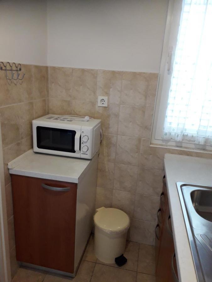 Apartments J&R Babara Биоград на Мору Екстериор снимка