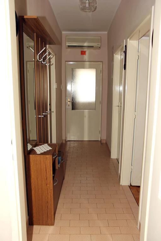 Apartments J&R Babara Биоград на Мору Стая снимка